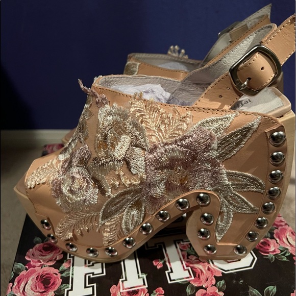 Jeffrey Campbell Tove-Flr Natural Pink /Wood Platforms size 9 - Picture 2 of 8